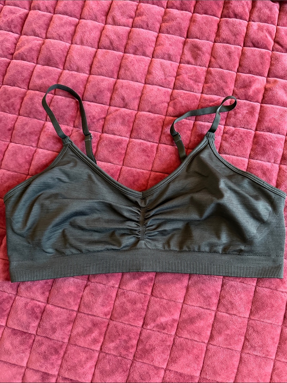 Seamless Black Ruched Sports Bralette - Women Intimates